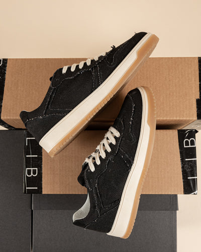 Delta | Sneakers in Canvas Black