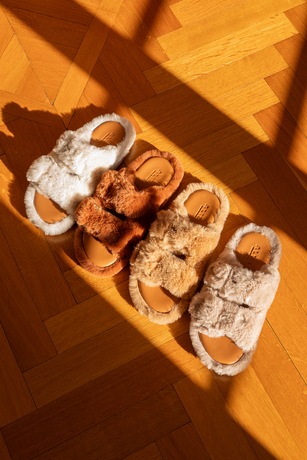 Greta - Brique | Sandales en fourrure écologique